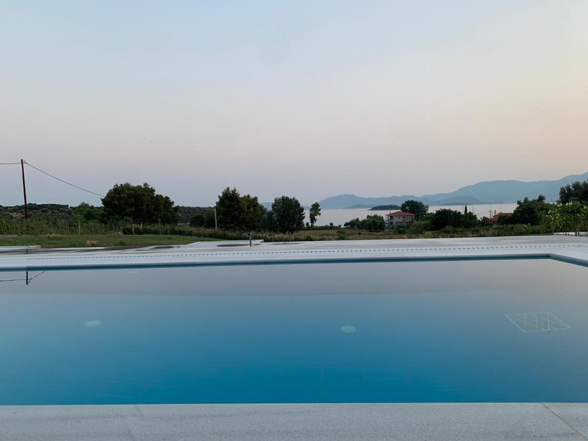 Varko Luxury Suites Palairos Exterior foto