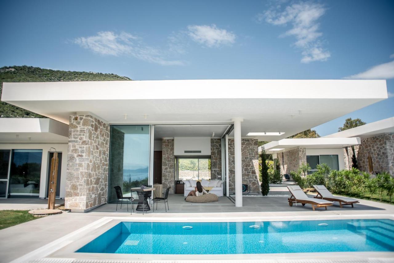 Varko Luxury Suites Palairos Exterior foto