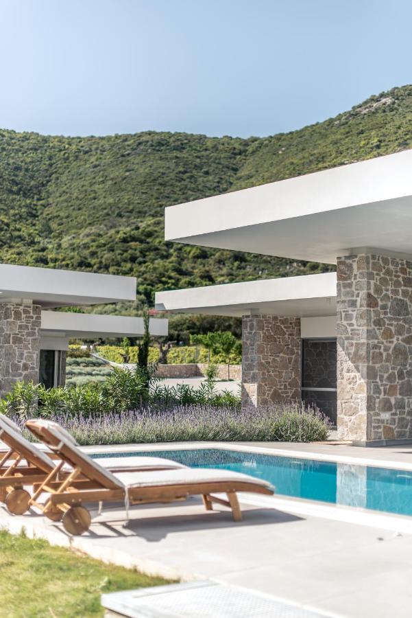 Varko Luxury Suites Palairos Exterior foto