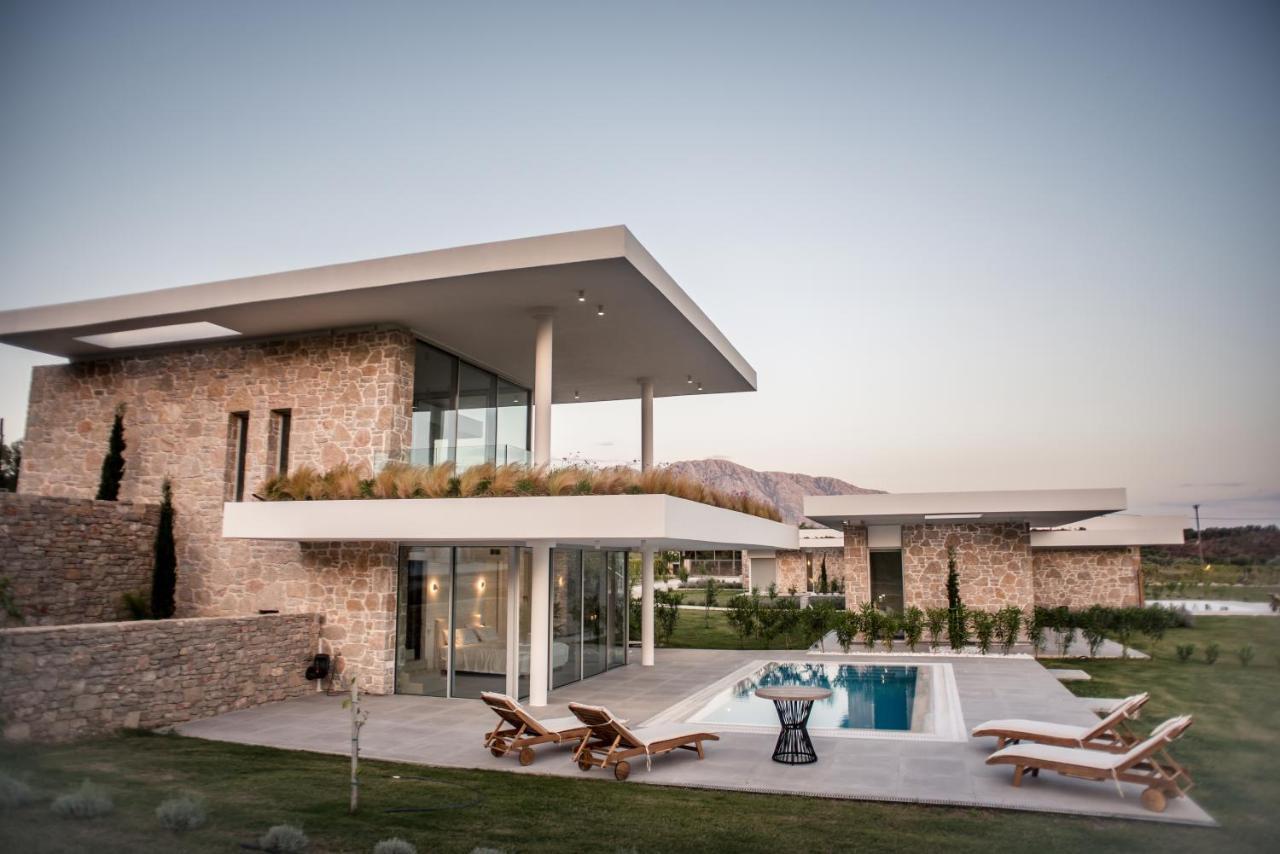 Varko Luxury Suites Palairos Exterior foto