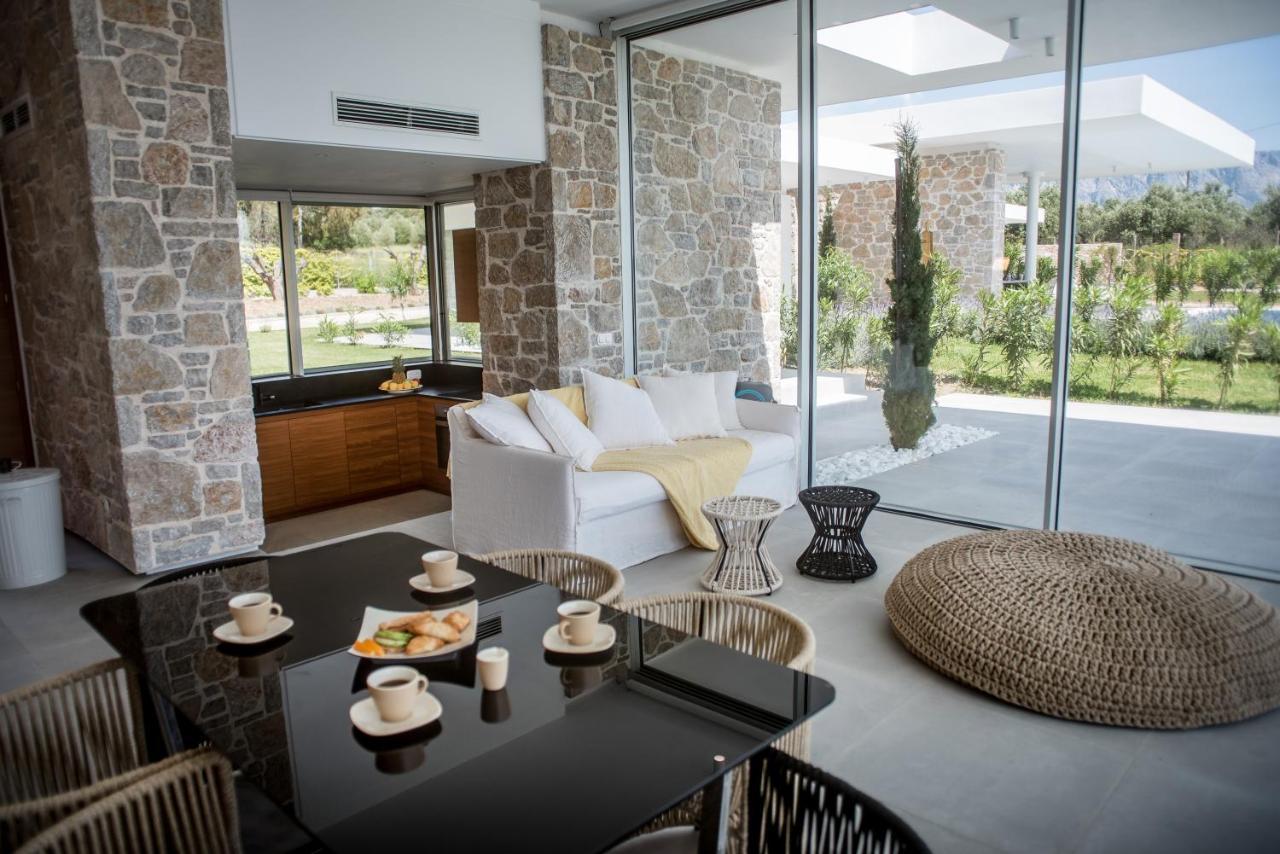 Varko Luxury Suites Palairos Exterior foto