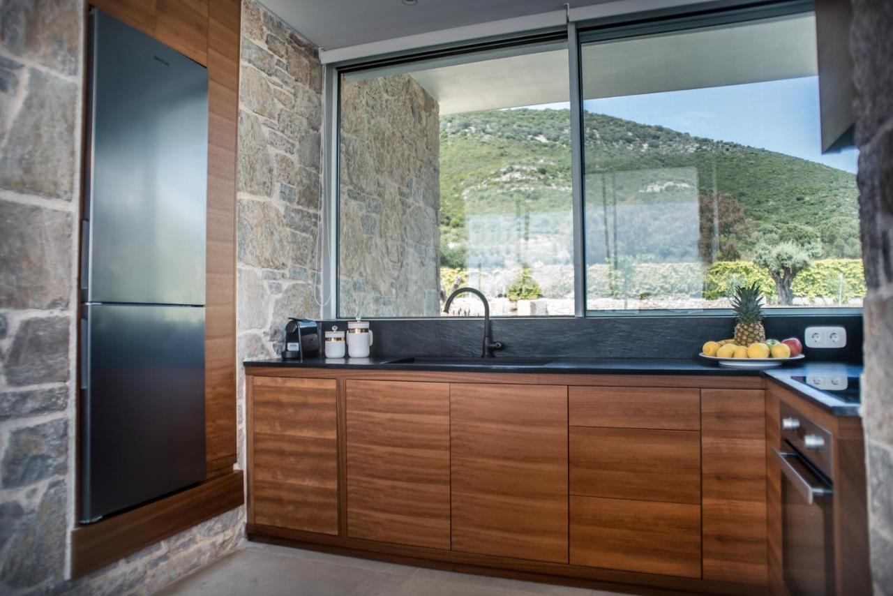 Varko Luxury Suites Palairos Exterior foto
