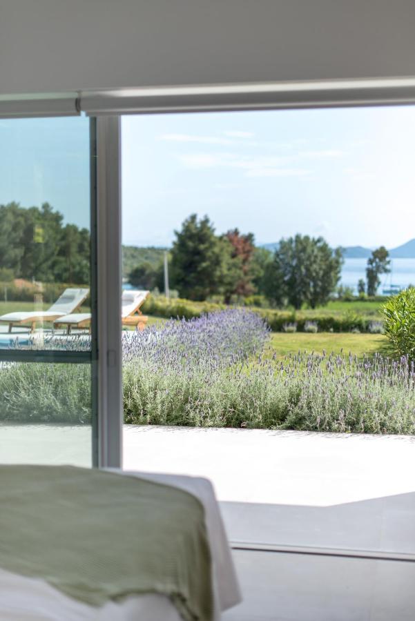 Varko Luxury Suites Palairos Exterior foto