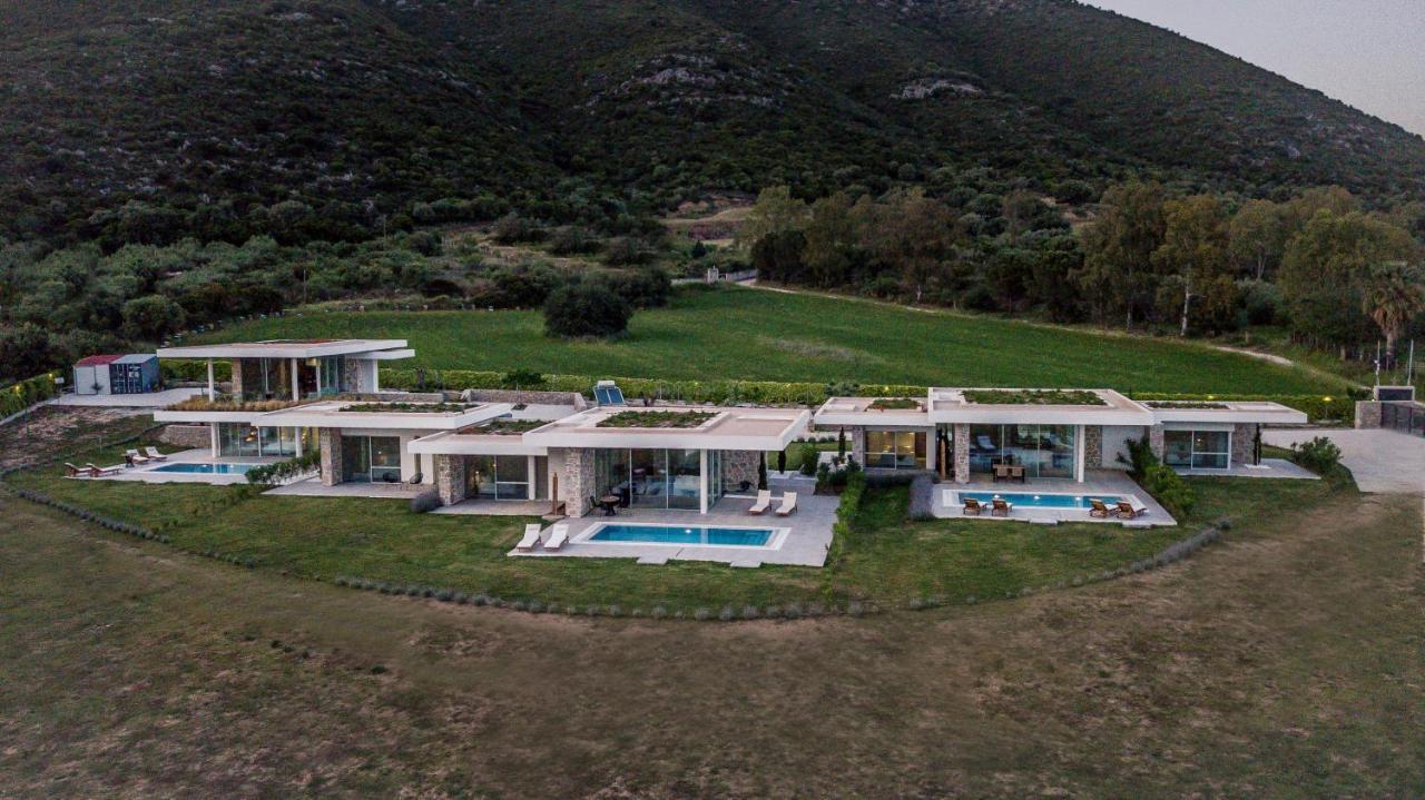 Varko Luxury Suites Palairos Exterior foto