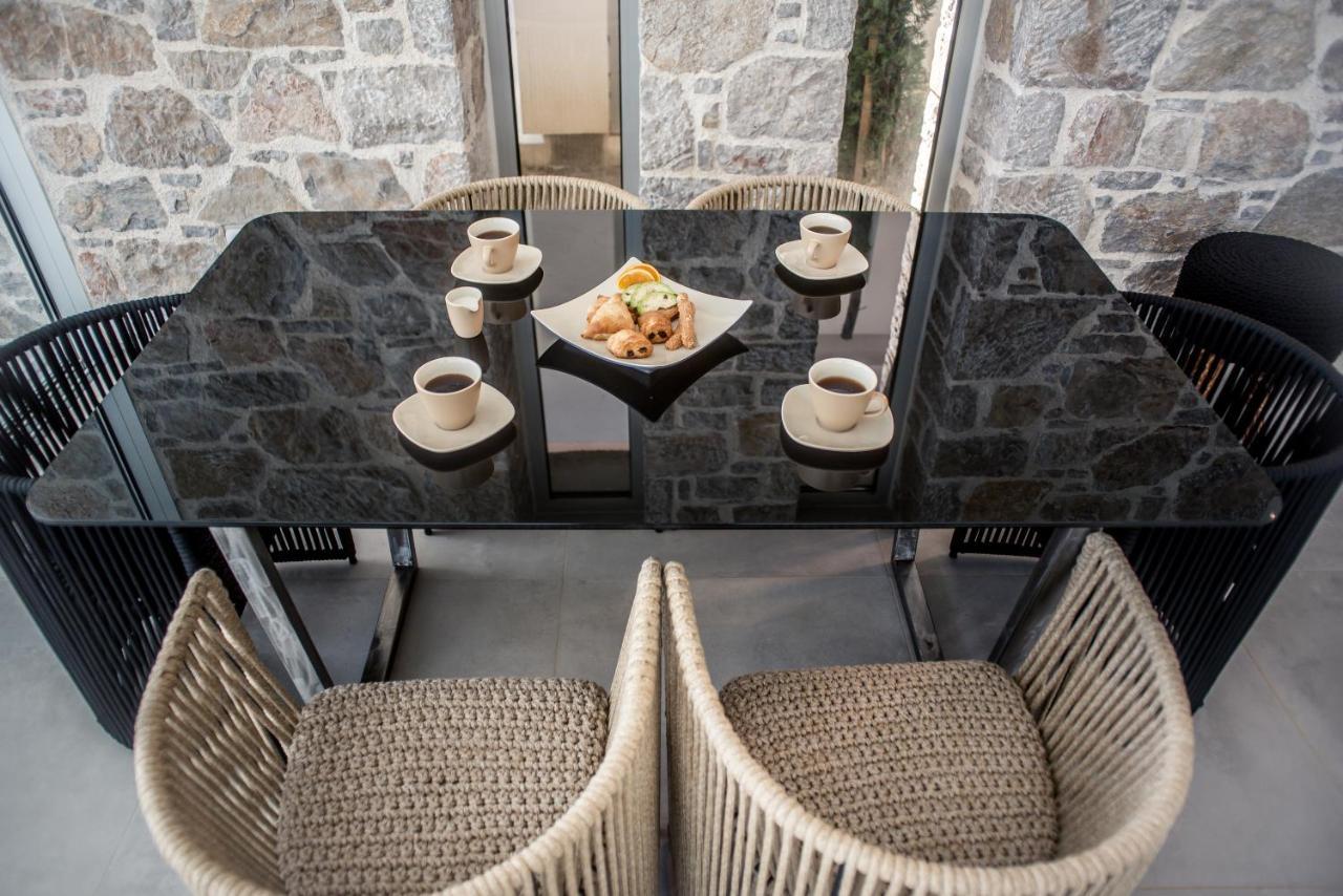 Varko Luxury Suites Palairos Exterior foto